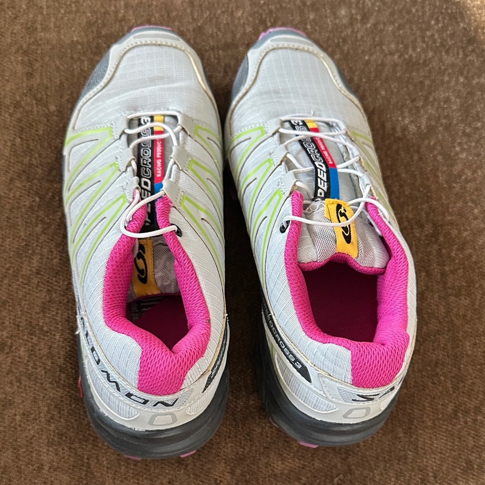 Salomon Women's Gray and Pink Athletic Shoes